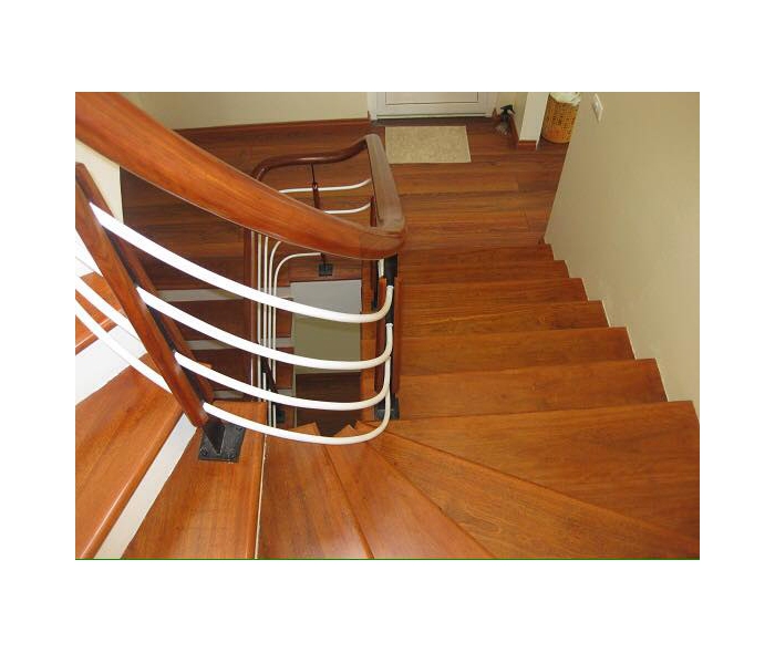 Cầu thang sắt tay vịn gỗ MDS06